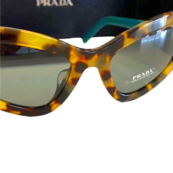 $352 Prada Medium Havana Catwalk Sunglasses Brown Blue Made in Italy 100% UV PR - Picture 7 of 12